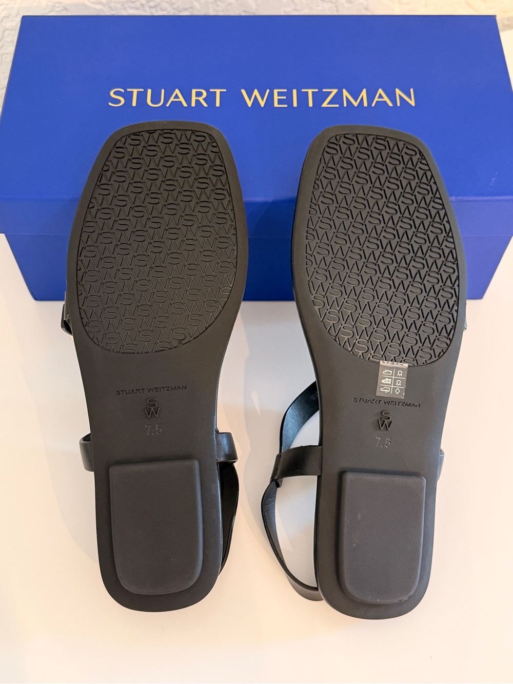 Stuart Weitzman Benni Black Leather Flat Thong Slingback Sandals w Gold Buckles - Picture 8 of 9